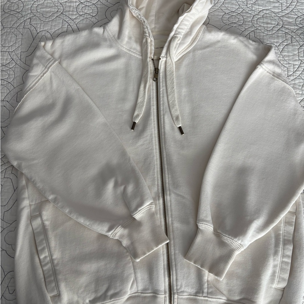 American Eagle Outfitters Cream oversized hoodie
